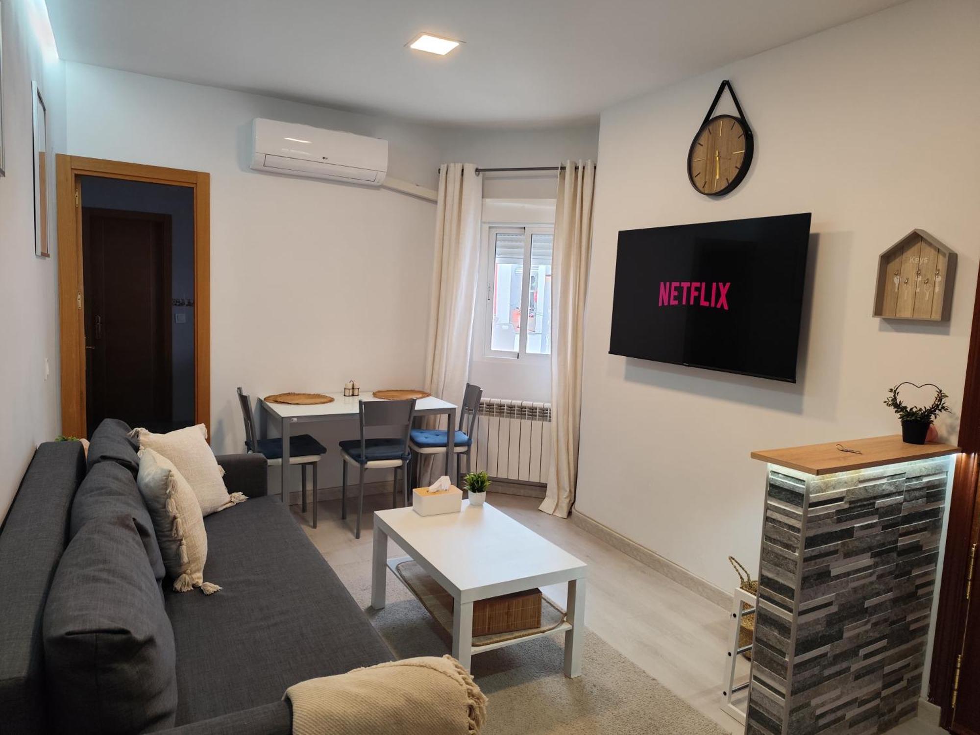 Cozy Apartment In The Heart Of מדריד מראה חיצוני תמונה